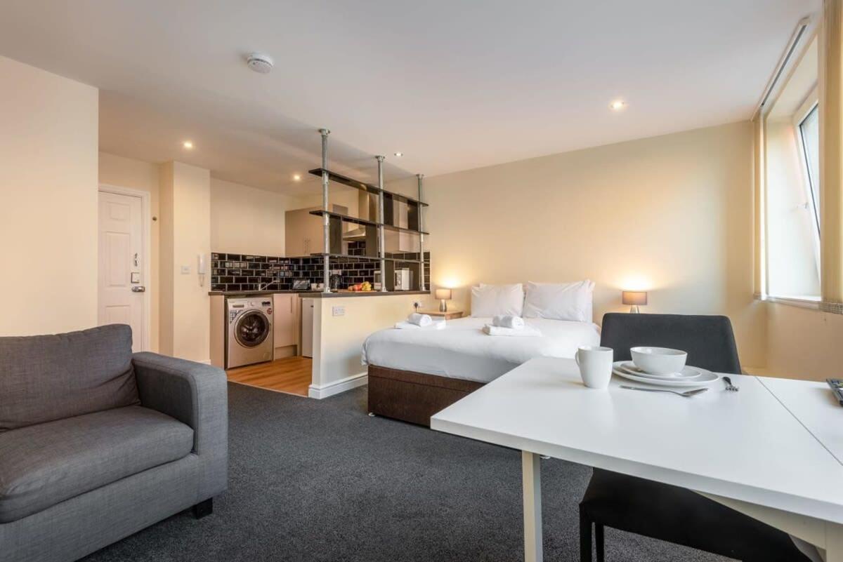 Modern & Bright Budget Studio In Central Doncaster Daire Dış mekan fotoğraf