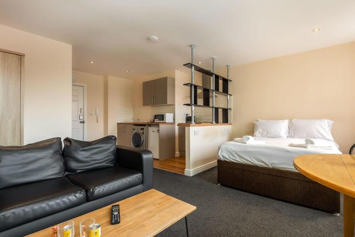 Modern & Bright Budget Studio In Central Doncaster Daire Dış mekan fotoğraf