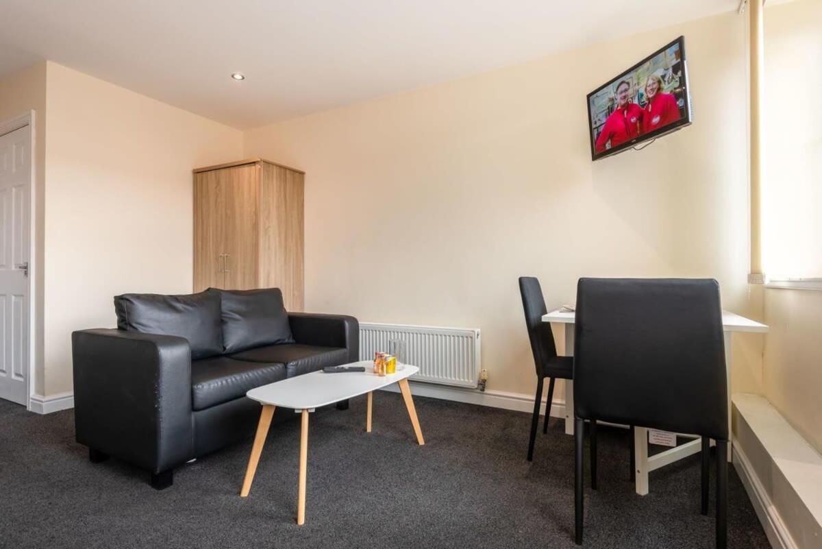 Modern & Bright Budget Studio In Central Doncaster Daire Dış mekan fotoğraf